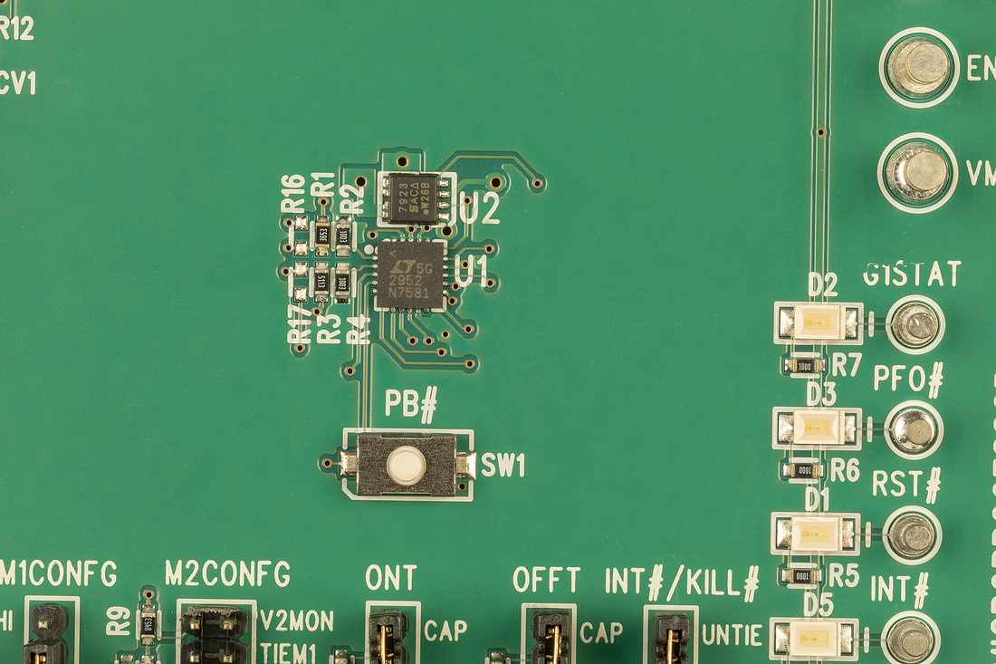 DC1033B Demo Board