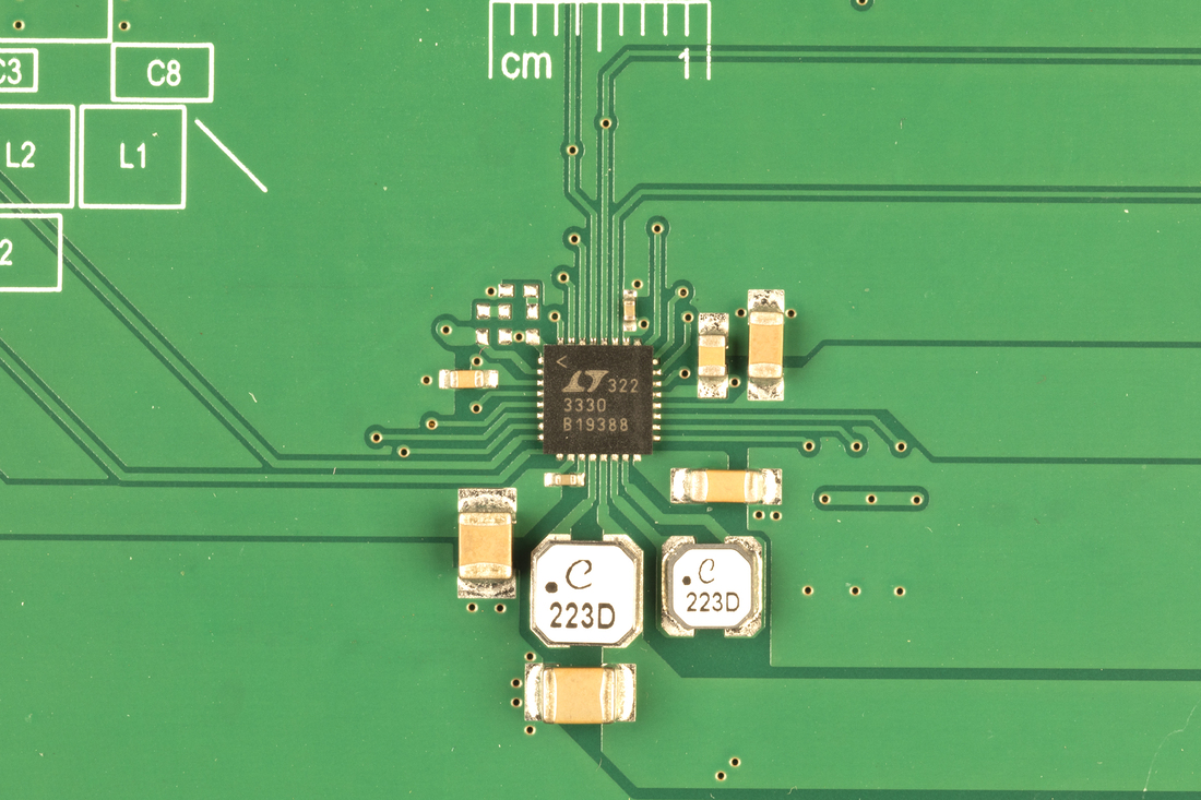 DC2048A Demo Board