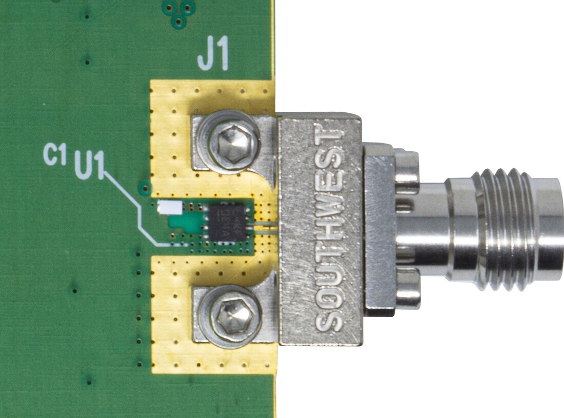 DC3129A IC and Connector