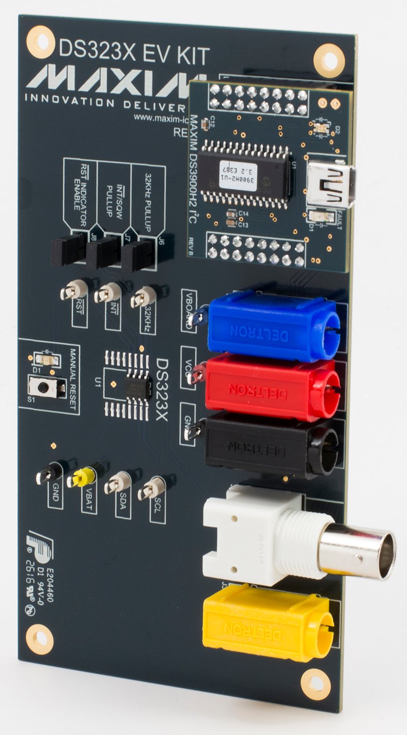 DS3231MZEVKIT, DS3232MEVKIT: Board Photo