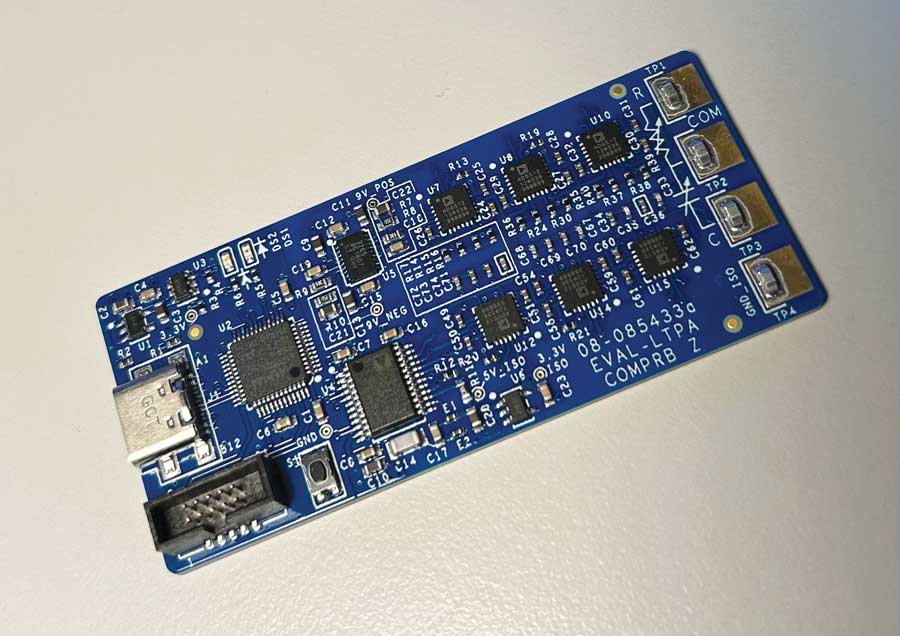 Figure 2. An EVAL-LTPA-COMPRB board to execute different settings on
the compensation pin in the shortest possible time with a graphical
user interface.